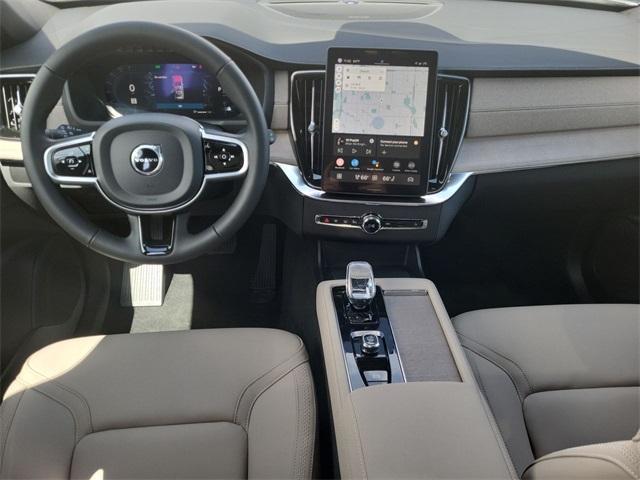 new 2025 Volvo XC90 car, priced at $69,155