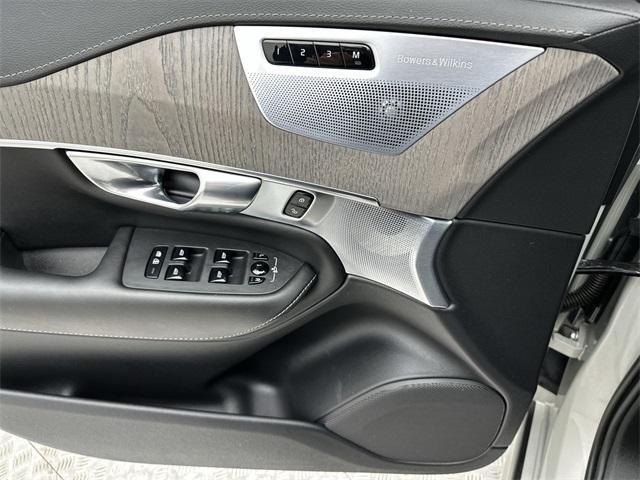 used 2022 Volvo XC90 Recharge Plug-In Hybrid car, priced at $56,559