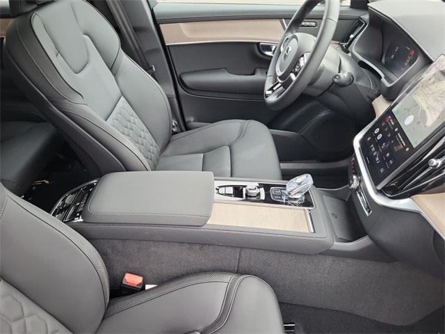 new 2025 Volvo XC90 car, priced at $68,445