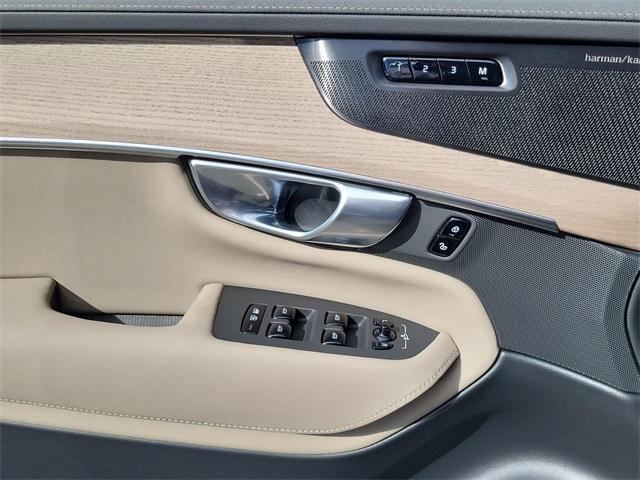 new 2026 Volvo XC90 car, priced at $72,424
