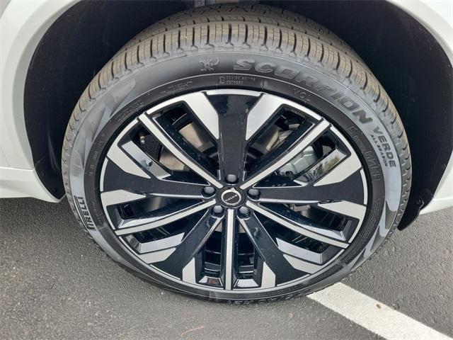 new 2026 Volvo XC90 Plug-In Hybrid car, priced at $80,945