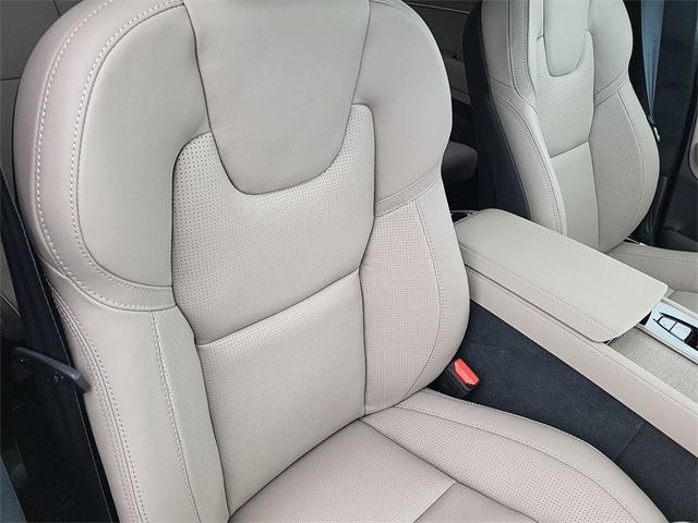 new 2026 Volvo XC90 car, priced at $82,829