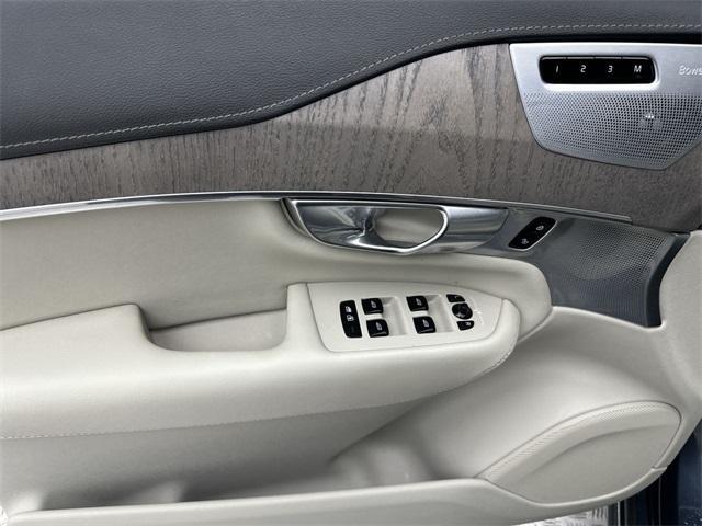 used 2022 Volvo XC90 Recharge Plug-In Hybrid car, priced at $55,559
