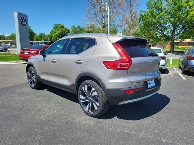 new 2024 Volvo XC40 car, priced at $49,598