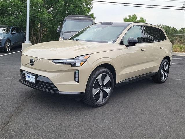 new 2025 Volvo EX90 car, priced at $80,009