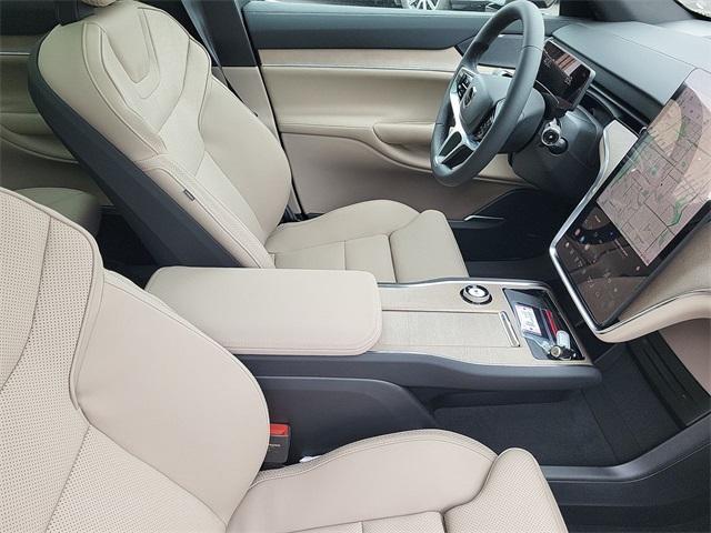 new 2025 Volvo EX90 car, priced at $80,009
