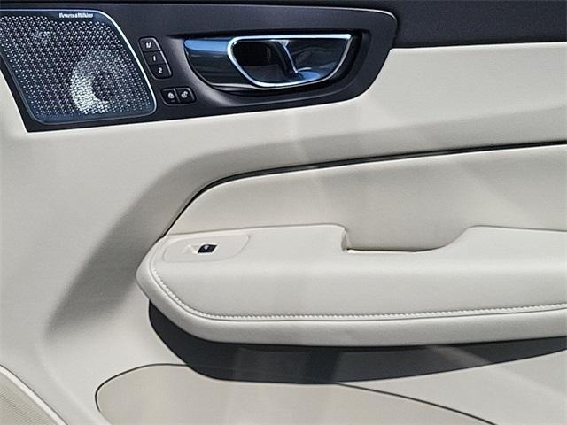 new 2026 Volvo XC60 car, priced at $80,310