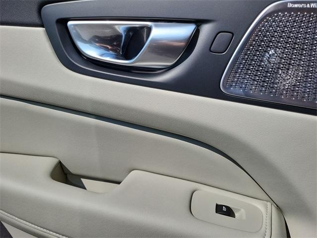 new 2026 Volvo XC60 car, priced at $80,310