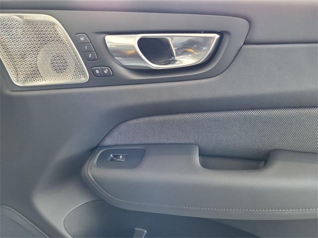 new 2026 Volvo XC60 Plug-In Hybrid car, priced at $81,694