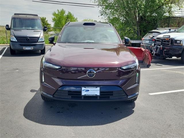 new 2025 Volvo EX90 car, priced at $91,490