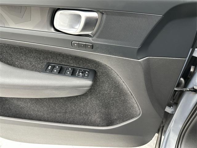 used 2023 Volvo C40 Recharge Pure Electric car, priced at $27,559