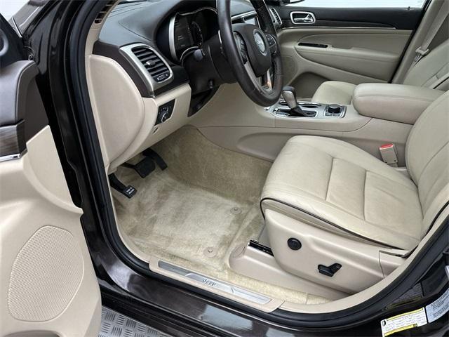 used 2017 Jeep Grand Cherokee car, priced at $18,759