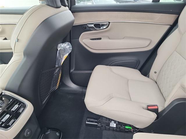 new 2026 Volvo XC90 Plug-In Hybrid car, priced at $82,044