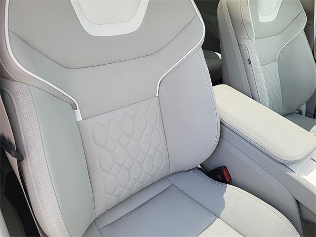 new 2025 Volvo EX90 car, priced at $83,559