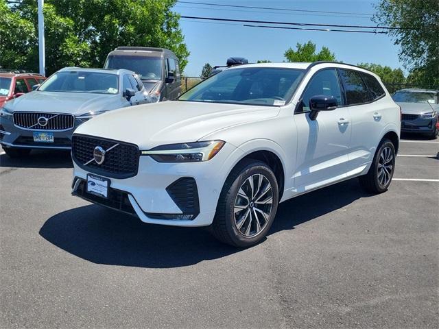 new 2025 Volvo XC60 car, priced at $50,344