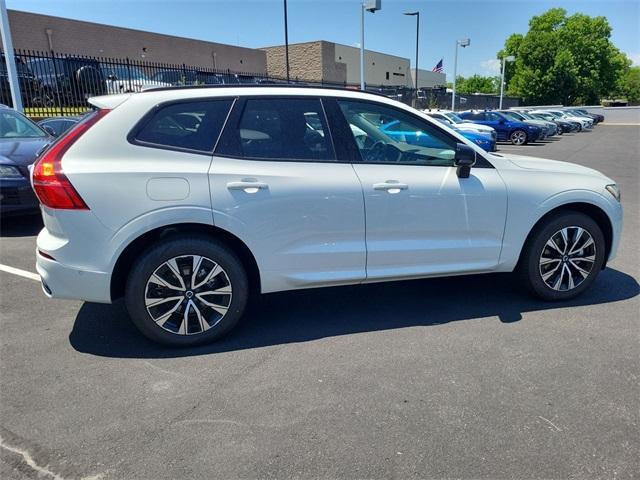 new 2025 Volvo XC60 car, priced at $50,344