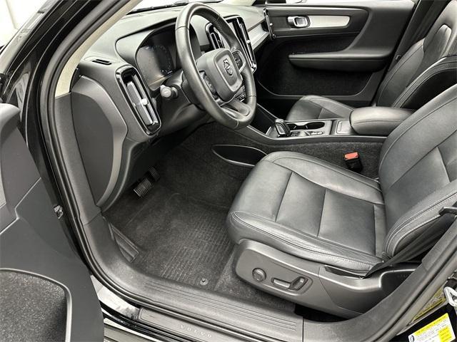 used 2019 Volvo XC40 car, priced at $26,259