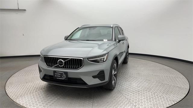 new 2025 Volvo XC40 car, priced at $43,109