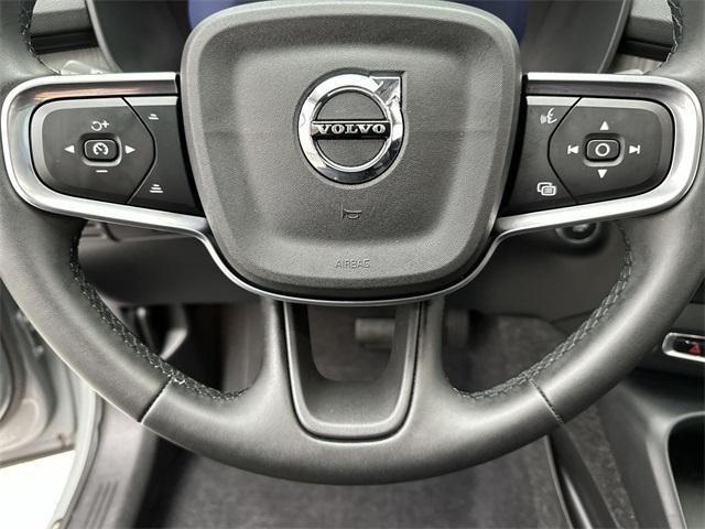 new 2025 Volvo XC40 car, priced at $43,109