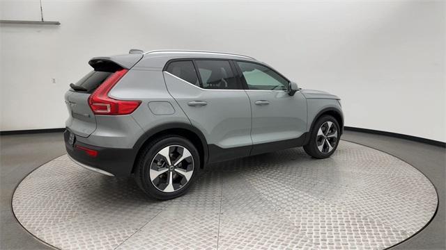 new 2025 Volvo XC40 car, priced at $43,109