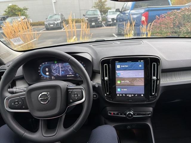 new 2025 Volvo XC40 car, priced at $46,035