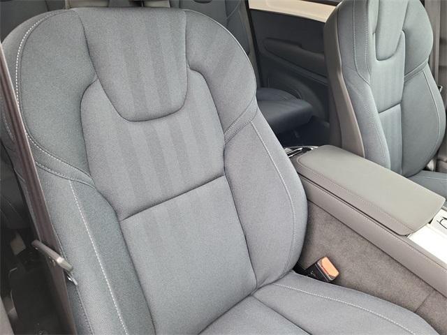 new 2025 Volvo XC90 car, priced at $70,594