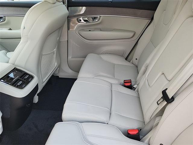 new 2025 Volvo XC90 car, priced at $78,594