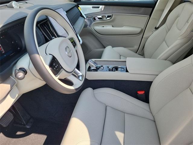 new 2025 Volvo XC90 car, priced at $78,594