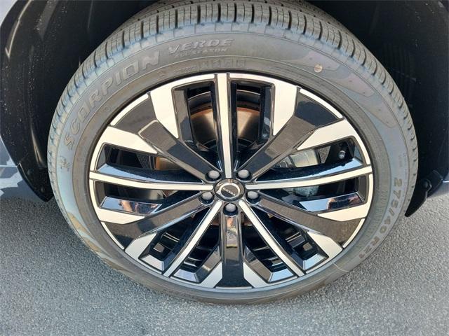 new 2025 Volvo XC90 car, priced at $78,594