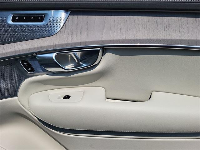 new 2025 Volvo XC90 car, priced at $78,594