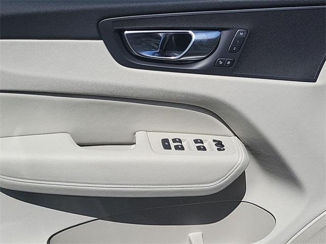 new 2025 Volvo XC60 car, priced at $49,515