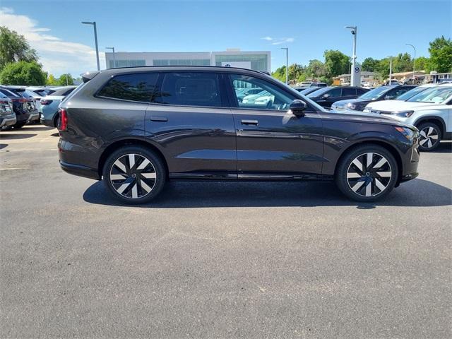 new 2025 Volvo EX90 car, priced at $85,559