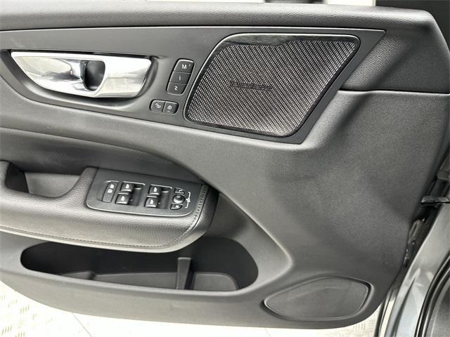 used 2019 Volvo XC60 Recharge Plug-In Hybrid car, priced at $22,559