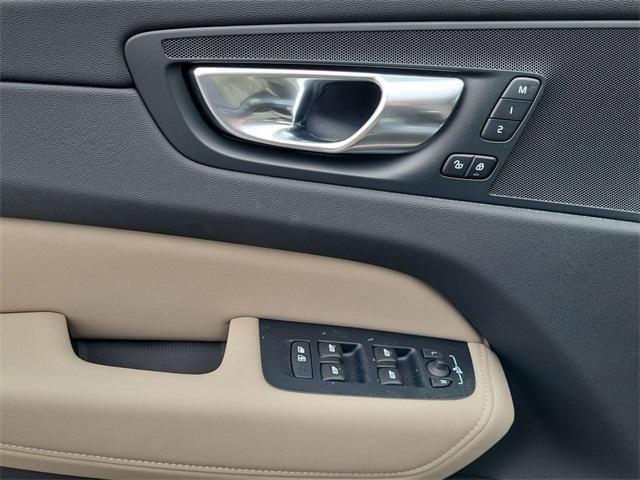 new 2026 Volvo XC60 car, priced at $58,584