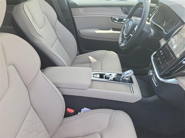 new 2025 Volvo XC90 car, priced at $65,555