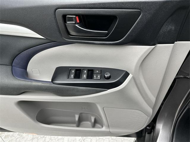 used 2017 Toyota Highlander car, priced at $16,159