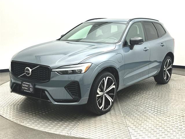 used 2022 Volvo XC60 Recharge Plug-In Hybrid car, priced at $43,159