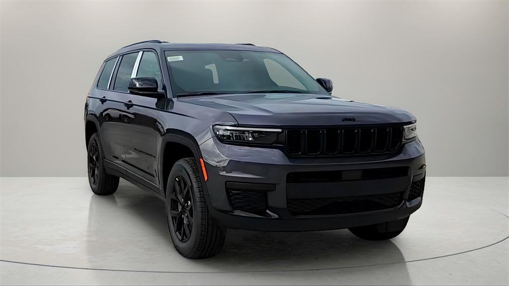 new 2025 Jeep Grand Cherokee L car, priced at $40,000