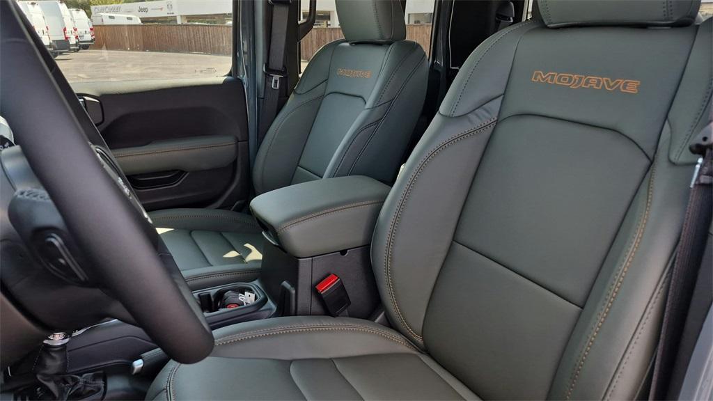 new 2025 Jeep Gladiator car, priced at $56,519