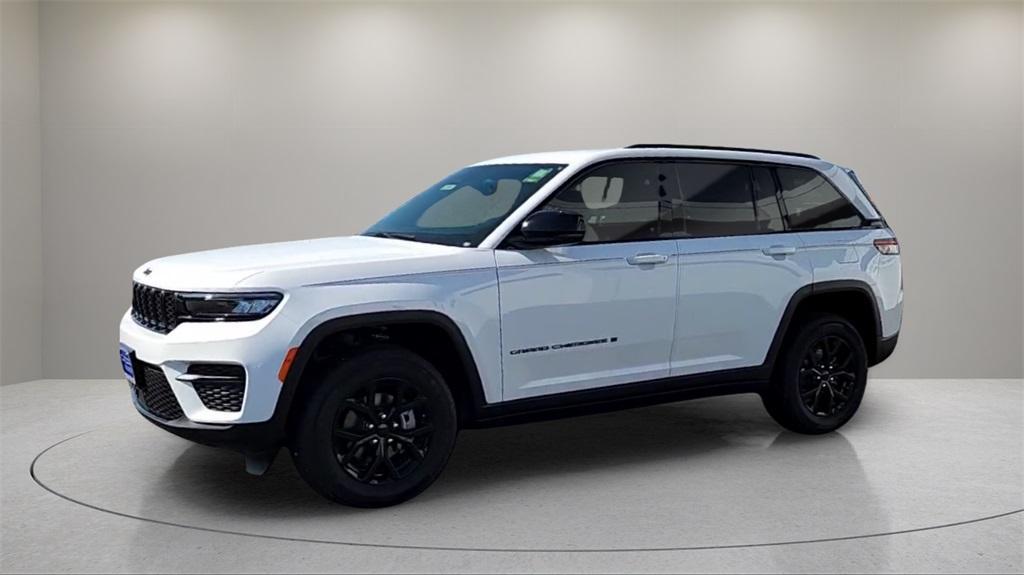 new 2024 Jeep Grand Cherokee car, priced at $37,250