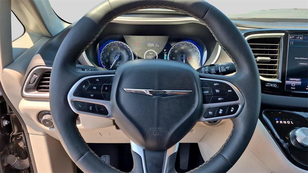 used 2024 Chrysler Pacifica car, priced at $28,140