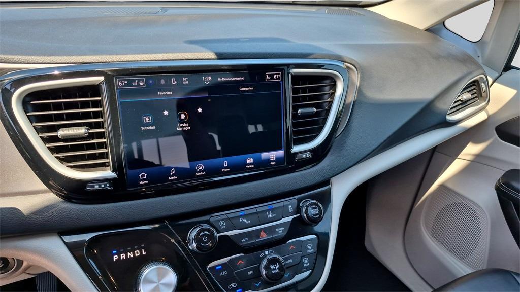 used 2024 Chrysler Pacifica car, priced at $28,140