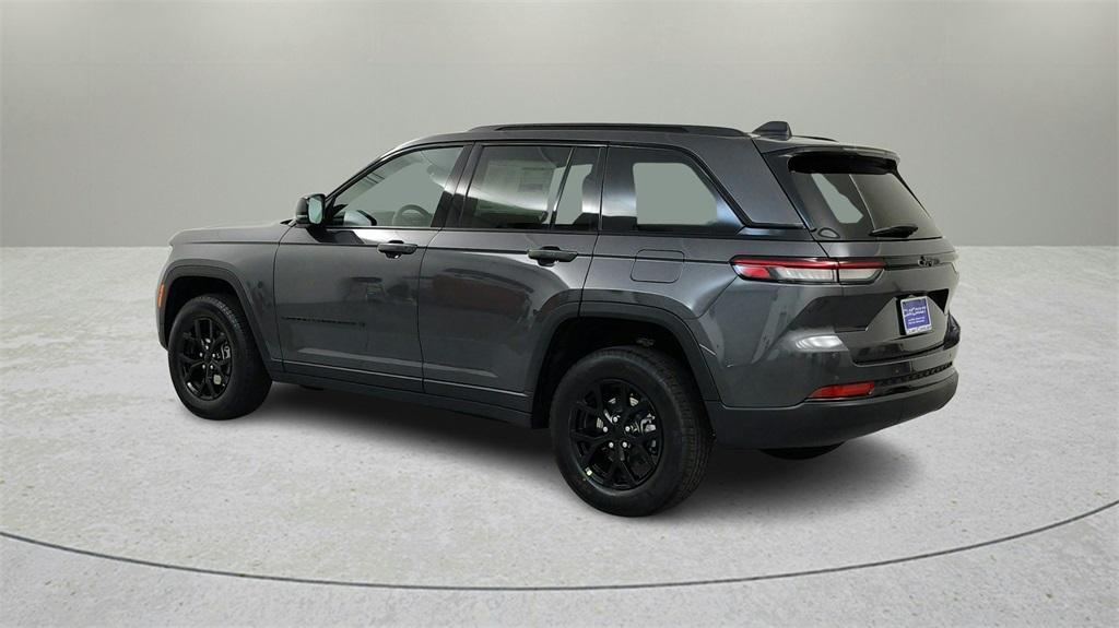 new 2024 Jeep Grand Cherokee car, priced at $41,500