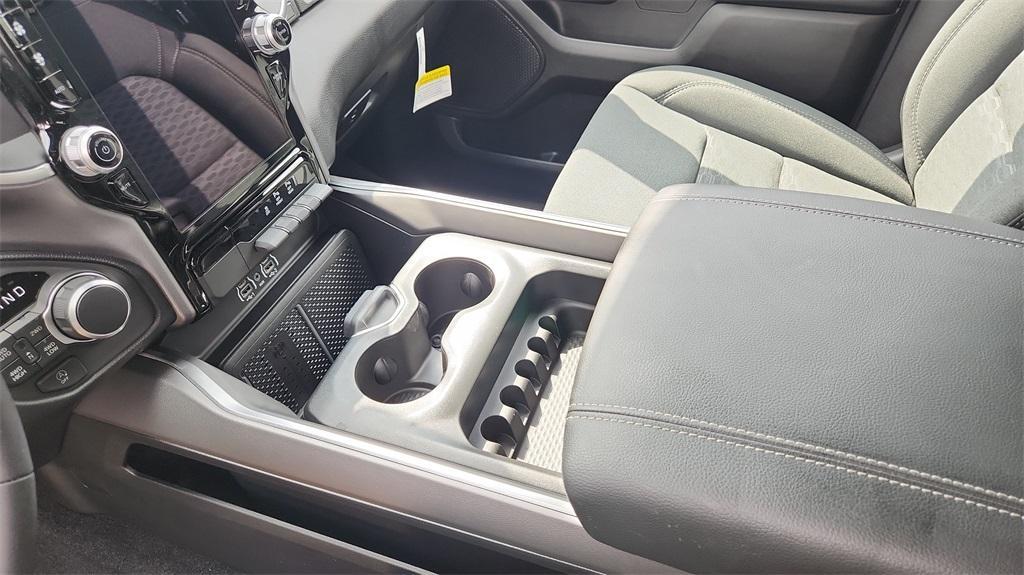 new 2025 Ram 1500 car, priced at $47,978