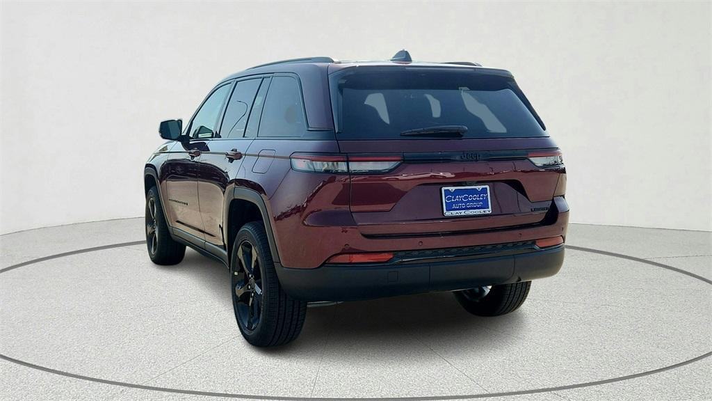 new 2025 Jeep Grand Cherokee car, priced at $43,978
