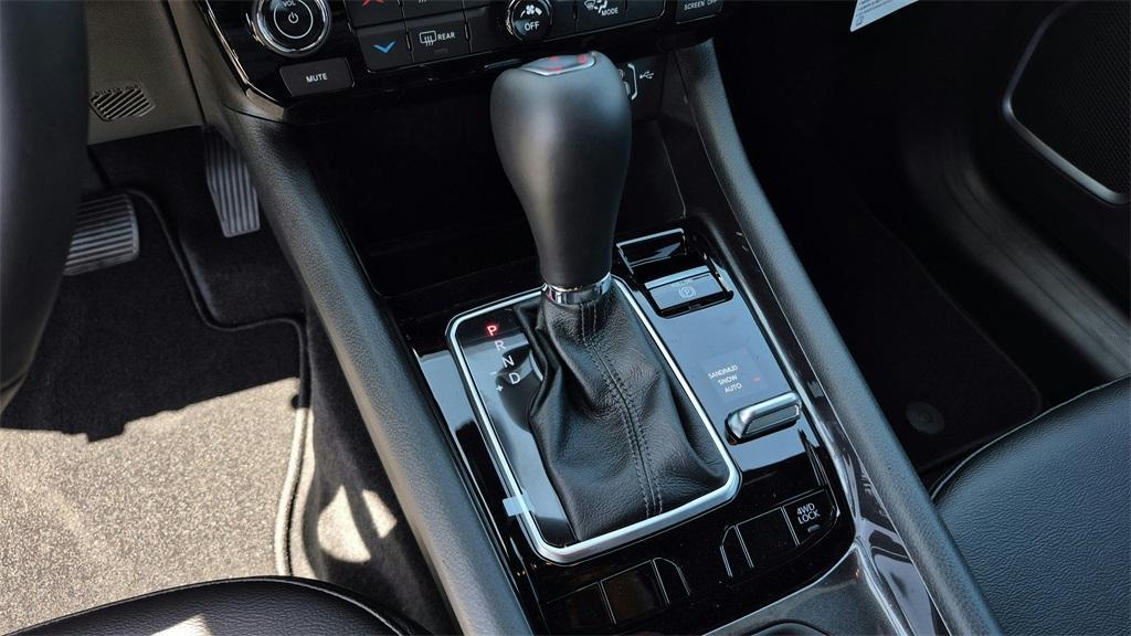 new 2025 Jeep Compass car, priced at $26,500