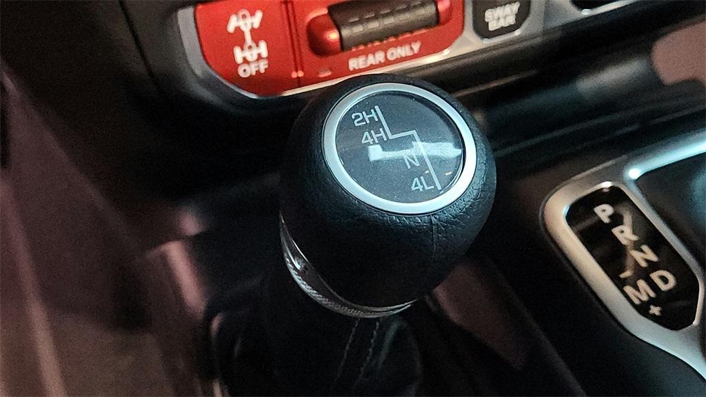 new 2025 Jeep Wrangler car, priced at $52,032