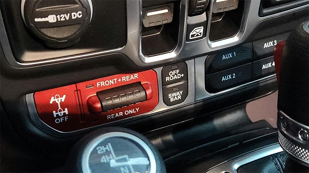 new 2025 Jeep Wrangler car, priced at $52,032