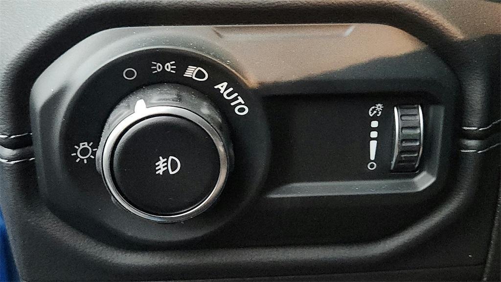new 2025 Jeep Wrangler car, priced at $52,032