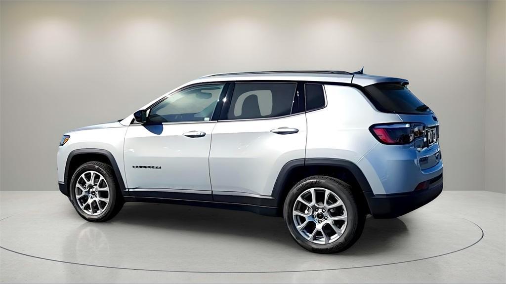 new 2025 Jeep Compass car, priced at $25,500